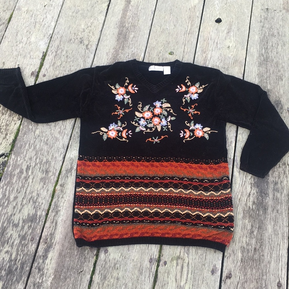 Cozy Hand Stitched Floral Patterned Sweater